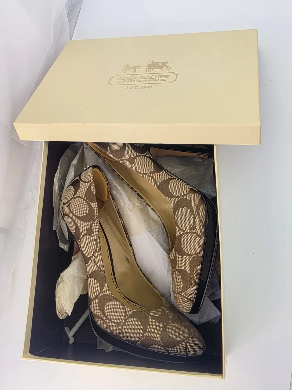 Coach Signature Canvas Brown Pump Heels W Box Sz6
